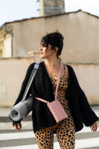 shooting mode, Alenore, lookbook, création de contenu, maroquinerie